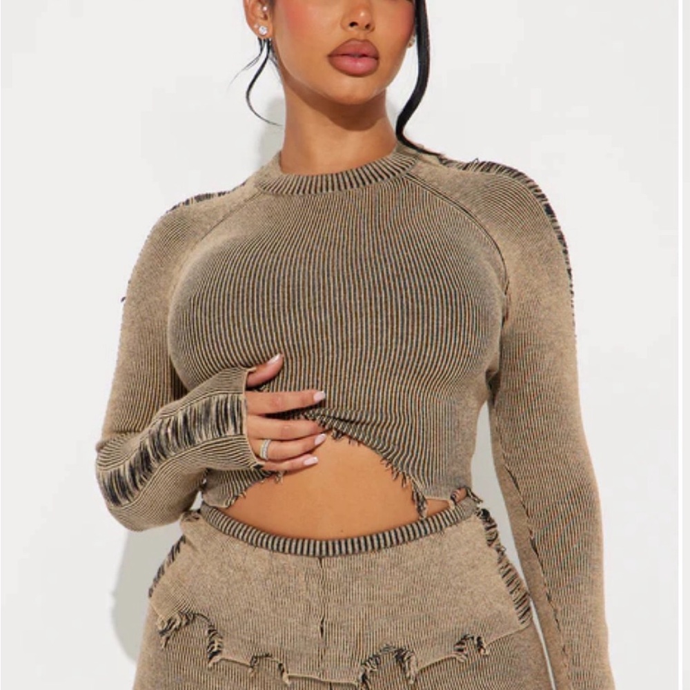 Stylish Tan Ribbed Women’s Pant Set